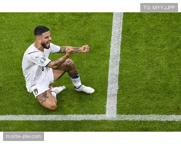 洛伦佐回应点球质疑称确有身体接触坚持自己并非假摔